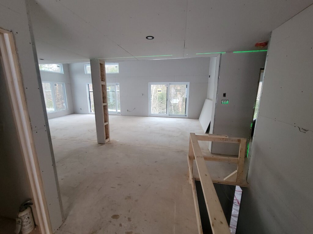 Chalet-style home in Saint-Hippolyte, Laurentides – a project backed by the right building permits